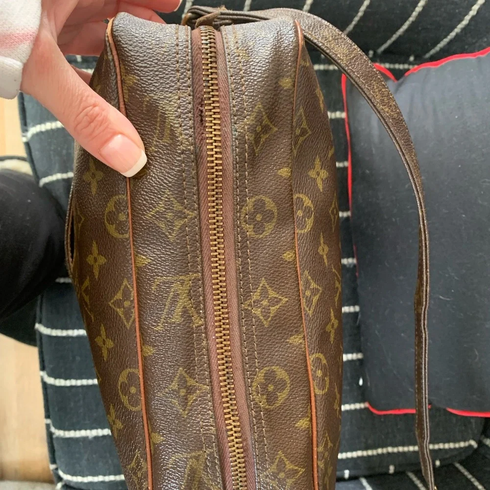 Louis Vuitton Marceau GM - Picture 4 of 14